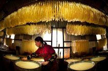 国产精品视频作坊,匠心独运，光影交织的艺术之旅